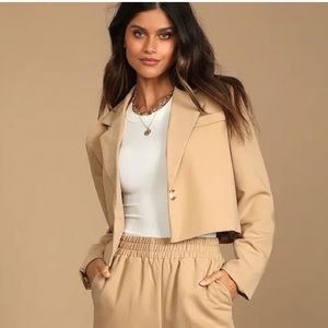 4th & Reckless Raine beige cropped blazer size M